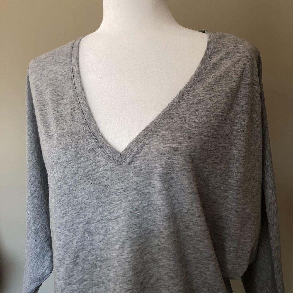 NWOT Victoria’s Secret Sport V-neck T-shirt